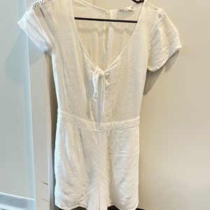 Hollister white jumper